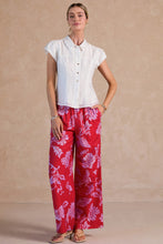 Load image into Gallery viewer, Button Down Slim Fit Blouse