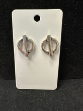 Load image into Gallery viewer, Silver Over Pewter Earrings