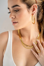 Load image into Gallery viewer, Dainty Herringbone Necklace