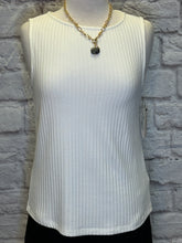 Load image into Gallery viewer, Slvless Boat Neck Rib Knit Top