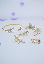 Load image into Gallery viewer, Hope Grows Bracelet
