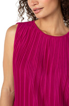Load image into Gallery viewer, Slvless Boat Neck Knit Top
