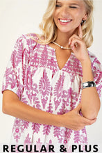 Load image into Gallery viewer, S/S Top w/Smocking
