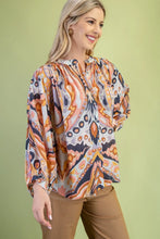 Load image into Gallery viewer, Loose Fit Button Down Blouse
