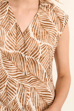 Load image into Gallery viewer, Printed Blouse
