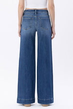 Load image into Gallery viewer, HR Trouser Hem Wide Leg Jeans
