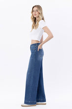 Load image into Gallery viewer, HR Trouser Hem Wide Leg Jeans
