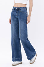 Load image into Gallery viewer, HR Trouser Hem Wide Leg Jeans
