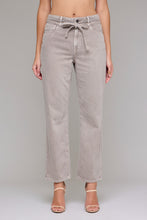 Load image into Gallery viewer, Ella HR Wide Straight Leg 29"
