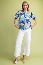 Load image into Gallery viewer, Floral Print Button Down Blouse
