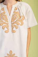 Load image into Gallery viewer, Linen Dress w/Embroidery
