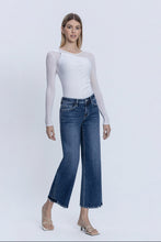 Load image into Gallery viewer, Mid Rise Ankle Wide Jeans
