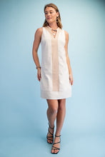 Load image into Gallery viewer, Linen V-neck Dress
