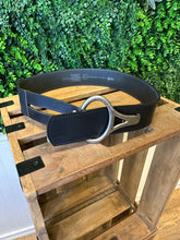 Load image into Gallery viewer, Hook Closure Wide Leather Belt
