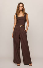 Load image into Gallery viewer, Magnolia Linen Top
