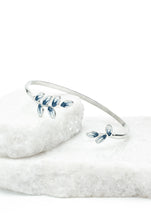 Load image into Gallery viewer, Hope Grows Bracelet
