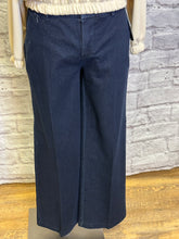 Load image into Gallery viewer, Kelsey Wide Leg Trouser
