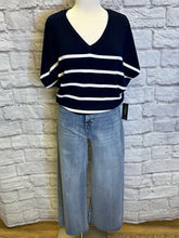 Load image into Gallery viewer, Stride Wide Leg Crop Cut Hem 26"
