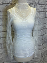 Load image into Gallery viewer, Mesh Lace Fitted Top
