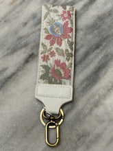 Load image into Gallery viewer, Wristlet Keychain Guitar Strap
