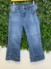 Load image into Gallery viewer, Hannah Crop Flare w/multi Seam Detail
