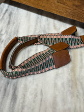 Load image into Gallery viewer, Versa Tote Guitar Straps

