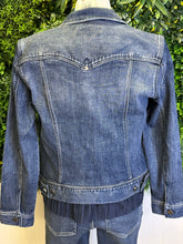 Load image into Gallery viewer, Classic Jean Jacket
