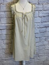 Load image into Gallery viewer, Slvless Baby Doll Dress
