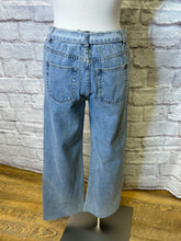 Load image into Gallery viewer, Wide Straight Leg Denim w/belt

