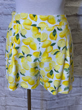 Load image into Gallery viewer, Lemon Print Shorts
