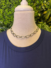 Load image into Gallery viewer, 15" Textured Oval Chain Necklace
