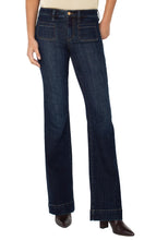 Load image into Gallery viewer, Lucy Bootcut w/Vintage Pocket. 34"
