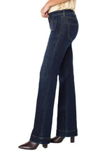 Load image into Gallery viewer, Lucy Bootcut w/Vintage Pocket. 34"
