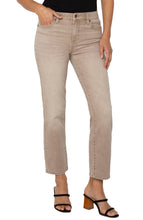 Load image into Gallery viewer, Liv Non-skinny Skinny 28"
