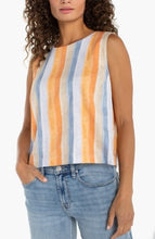 Load image into Gallery viewer, Slvless Shell Top W/button Back
