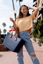 Load image into Gallery viewer, Versa Tote Guitar Straps
