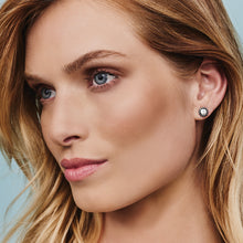 Load image into Gallery viewer, Twinkle Mini Post Earrings
