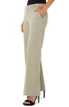 Load image into Gallery viewer, Kelsey Wide Leg Trouser
