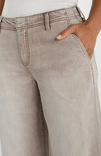 Load image into Gallery viewer, Weekender Crop Wide Leg 26"

