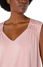 Load image into Gallery viewer, Sleeveless Shirred Detail Knit Top 25" Hps
