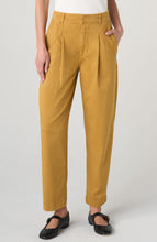 Load image into Gallery viewer, Hr Pleated Trouser W Flap Pockets 28' Ins
