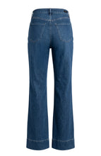 Load image into Gallery viewer, Relaxed Hr Seamed Bootcut 30' Ins
