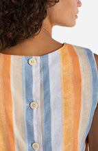 Load image into Gallery viewer, Slvless Shell Top W/button Back
