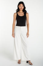 Load image into Gallery viewer, Weekender Wide Leg 30"

