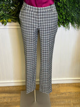 Load image into Gallery viewer, Kelsey Trouser 29" Inseam

